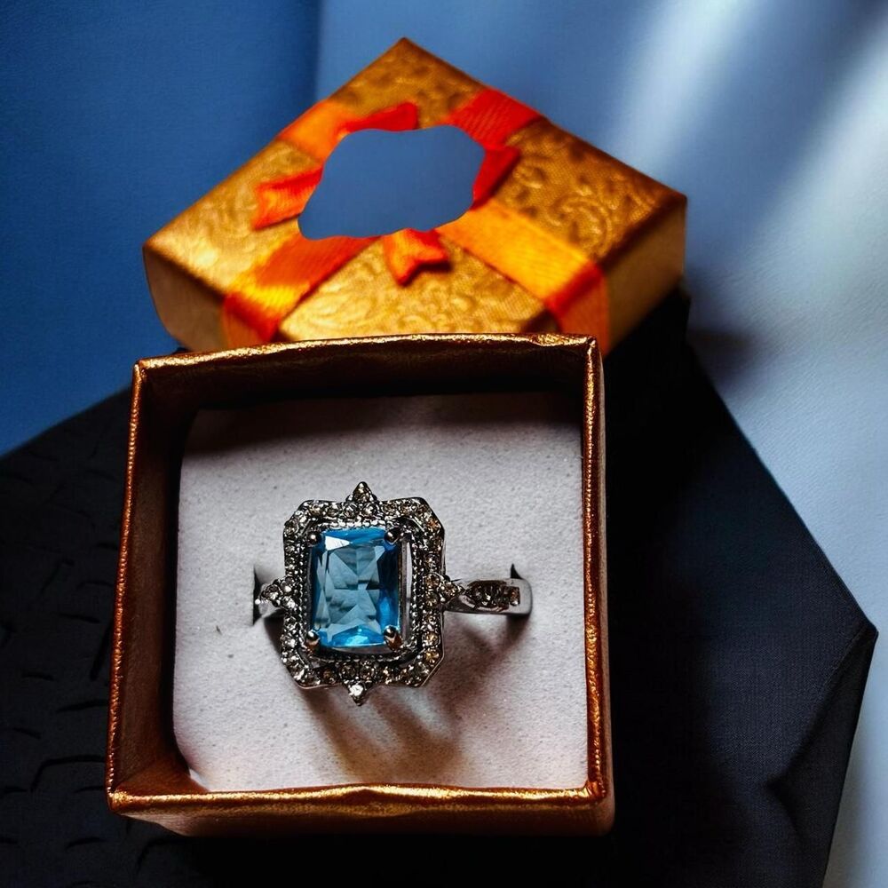 Unbranded Women's Silver and Blue Jewellery
